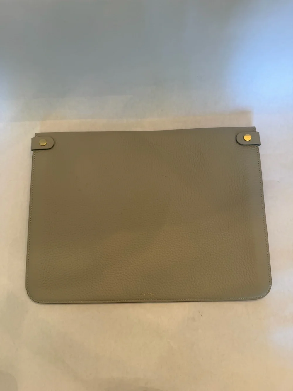 Cuyana Leather Laptop Sleeve in Grey